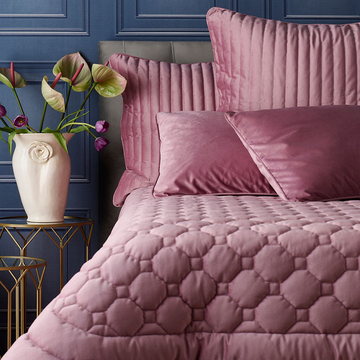 Royale Emperor Comforter Bedding Set Pink